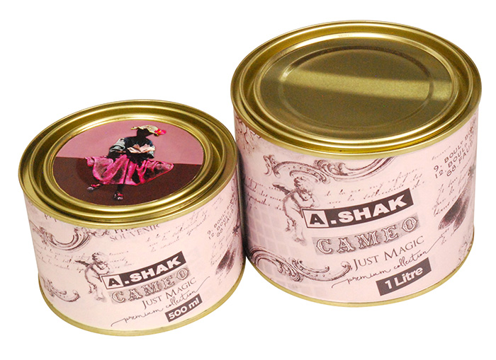 JustMagic-1-&-2lt-tins